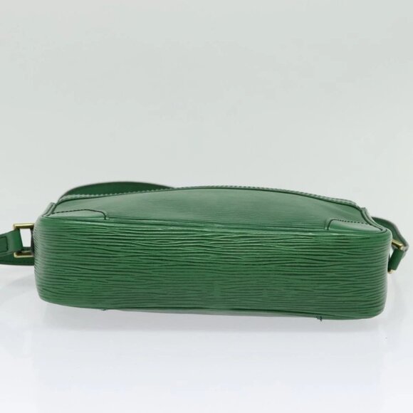 LOUIS VUITTON Epi Trocadero 23 Shoulder Bag Green M52304 LV Auth 142193 - Picture 7 of 16